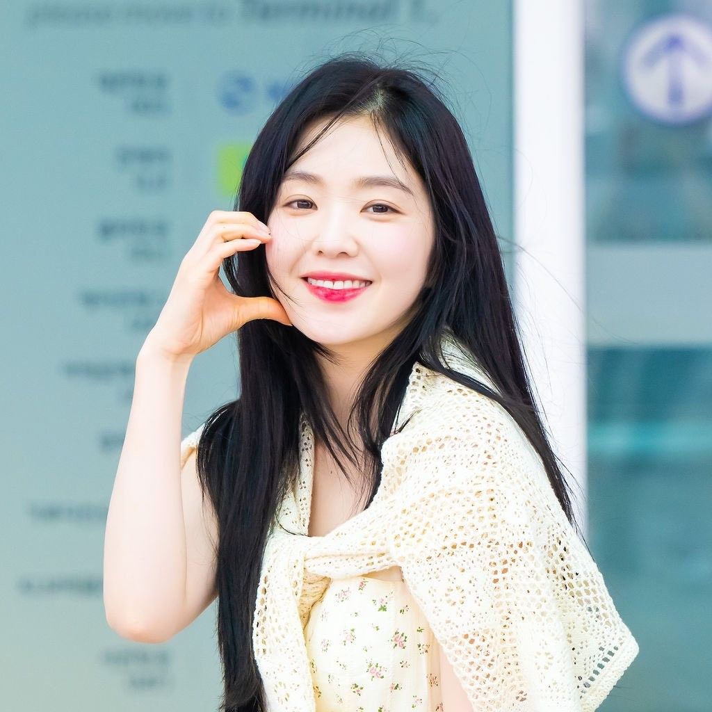 Recent activity shot of Irene (Red Velvet)