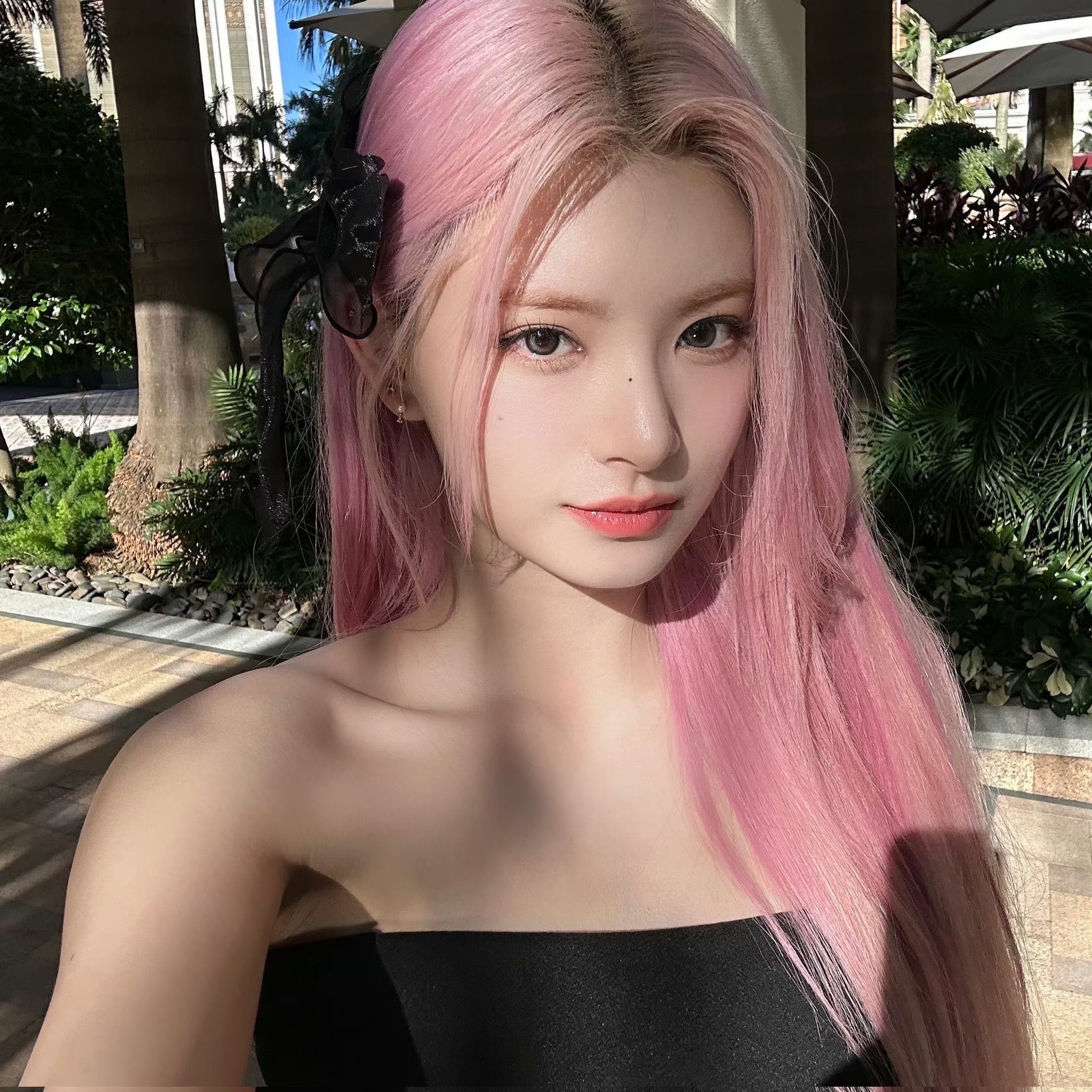 A moment captured by Yiren's fan