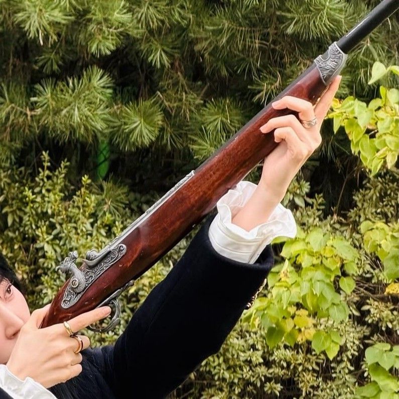 Recent activity shot of Moonbyul (MAMAMOO)