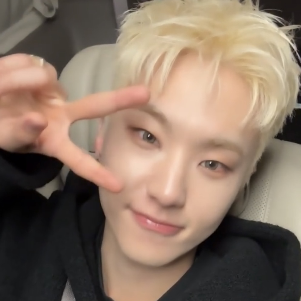 Foto terbaru SEVENTEEN