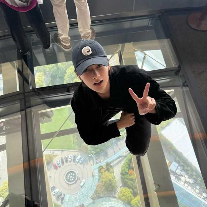 Recent activity shot of Jun (SEVENTEEN)