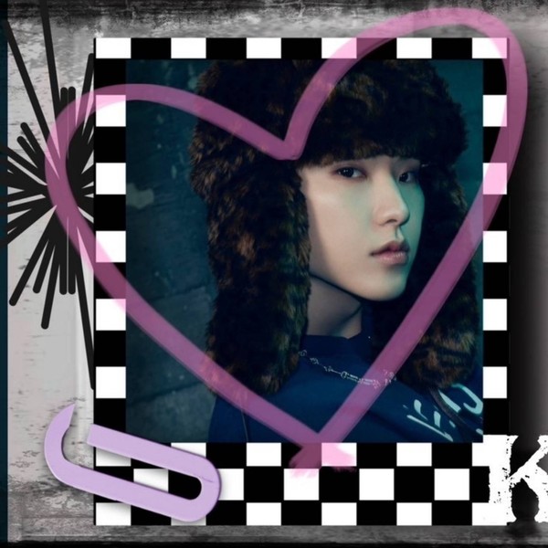 Signature photo of Hoshi (SEVENTEEN) capturing their charm