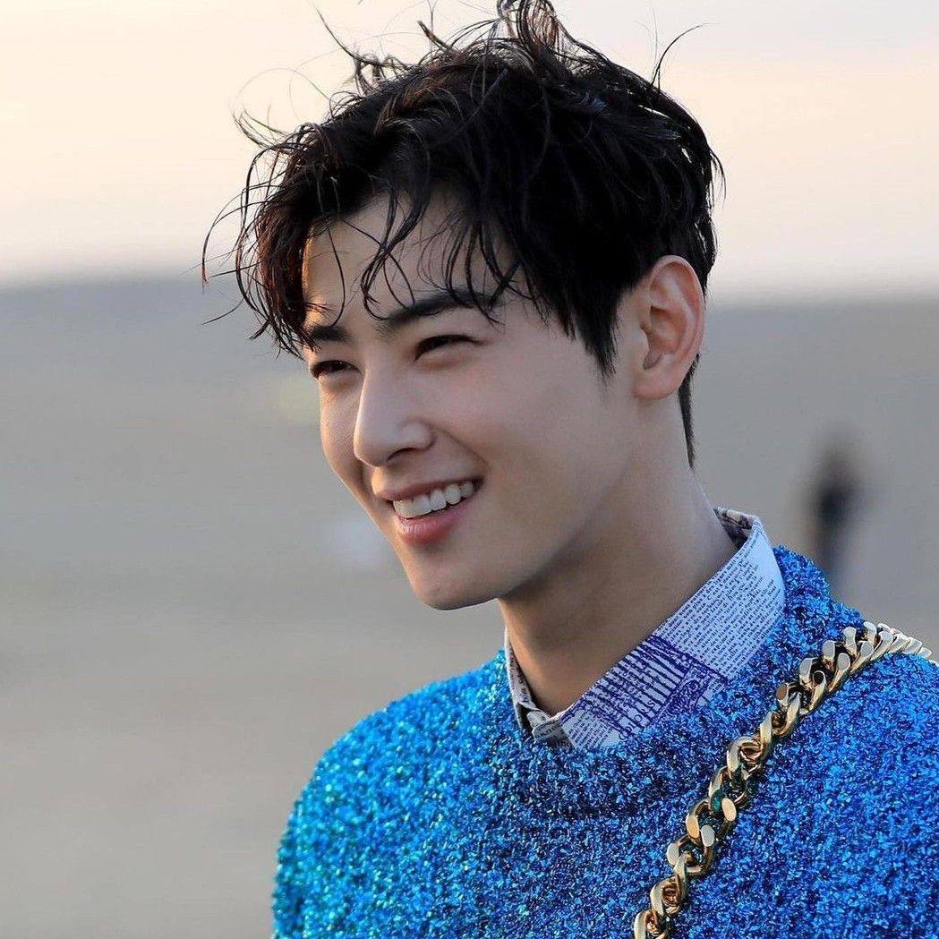 Recent activity shot of Eunwoo (ASTRO)