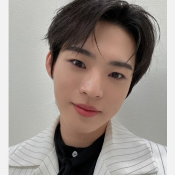 Behind-the-scenes cut of Hyojin (ONF)