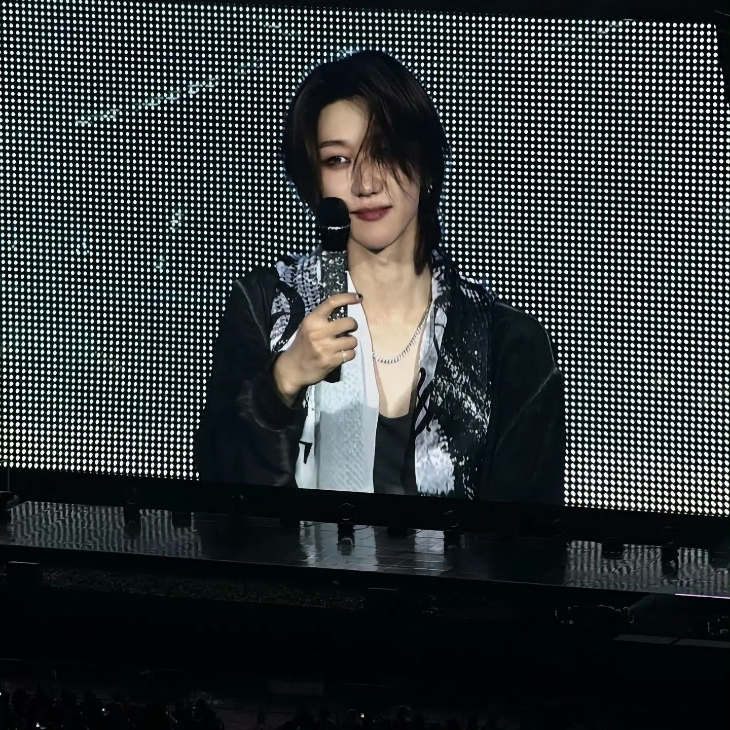 A moment captured by The 8 (SEVENTEEN)'s fan