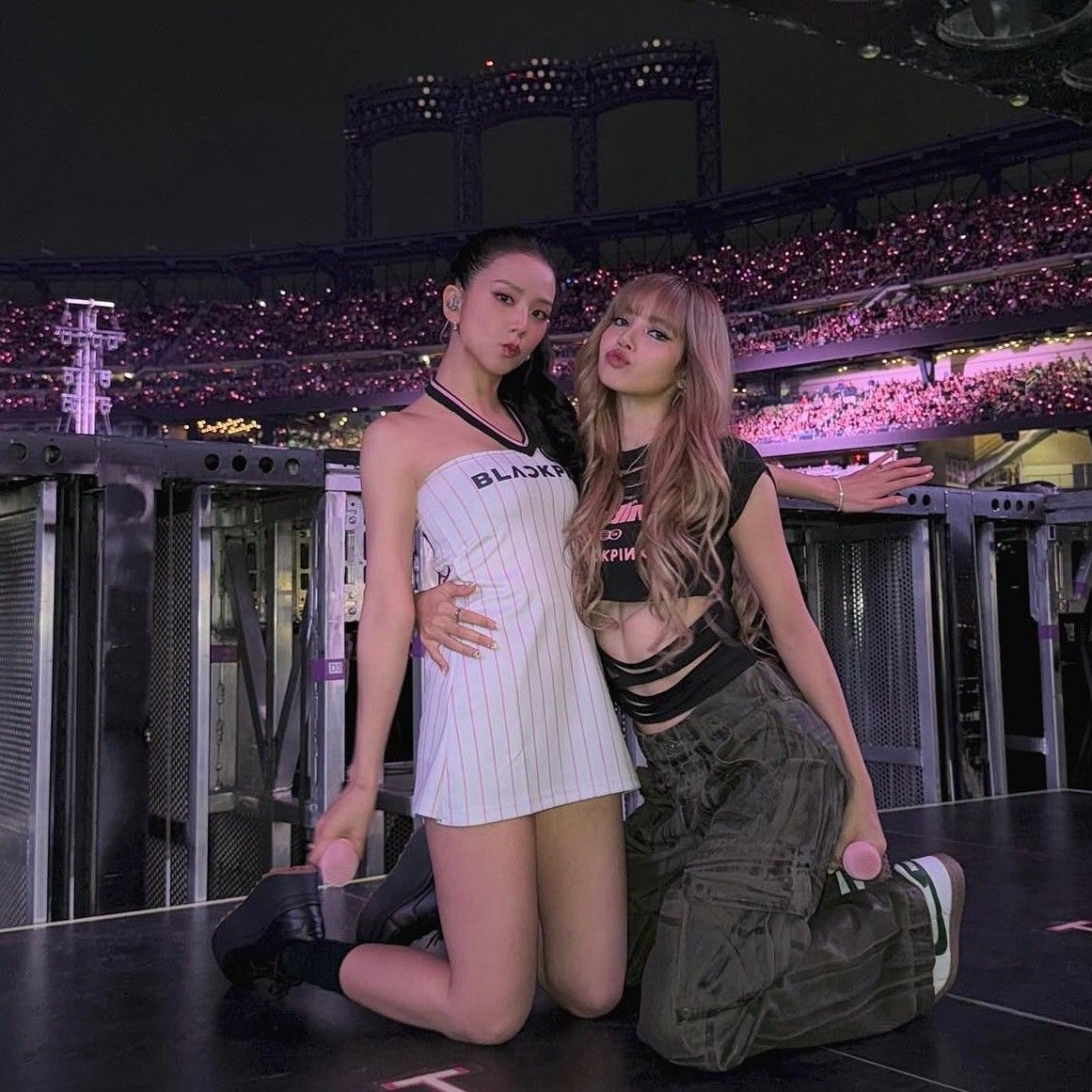 Behind-the-scenes cut of BLACKPINK