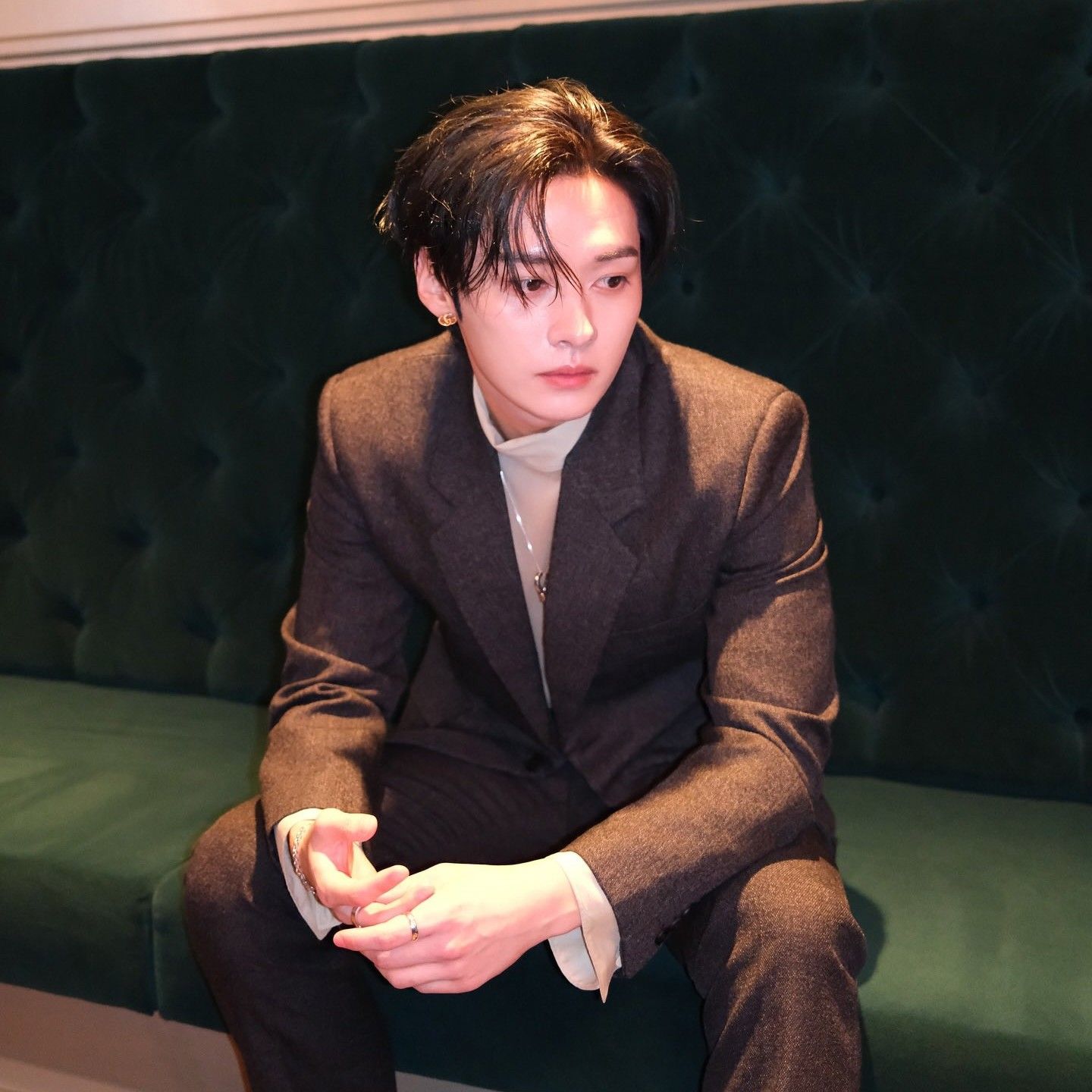 Latest photo of Lee Know (Stray Kids)