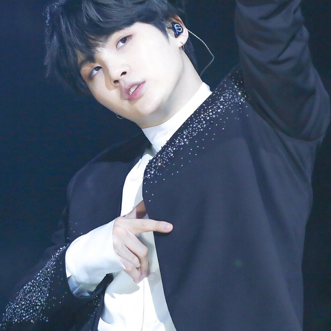 Behind-the-scenes cut of SUGA (BTS)