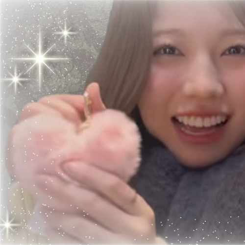 아야카 (NiziU)의 비하인드 컷