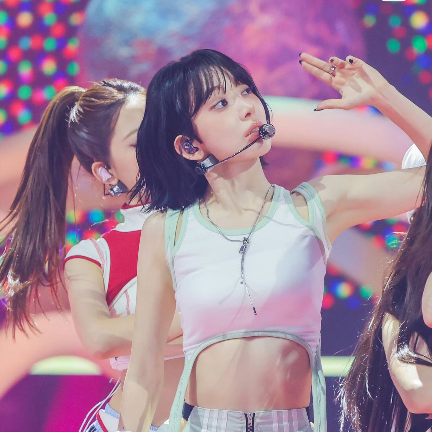 Recent activity shot of Sakura (LE SSERAFIM)