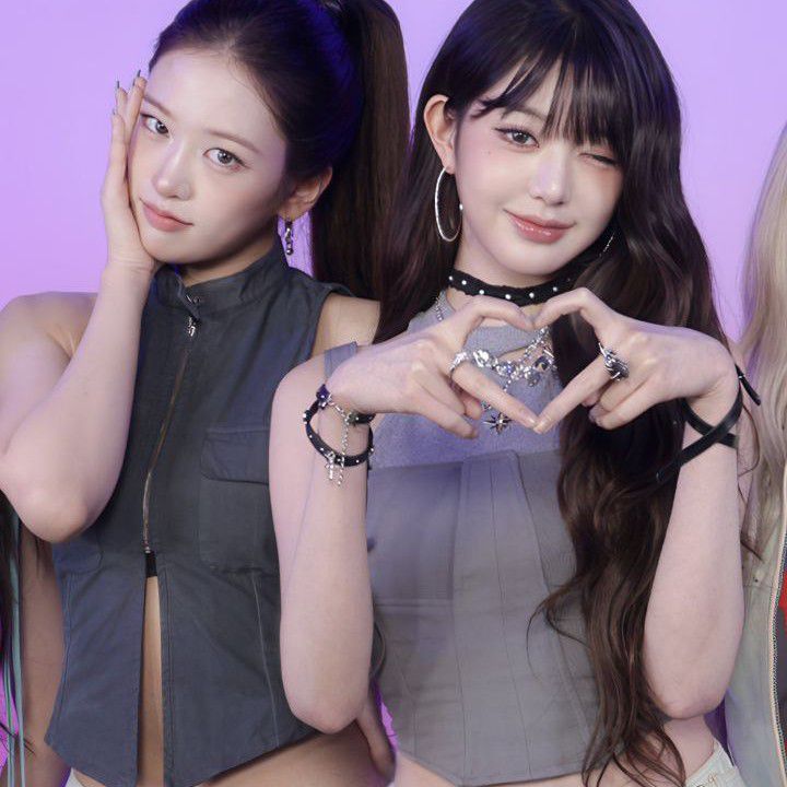 Recent activity shot of Jang Wonyoung (IVE)