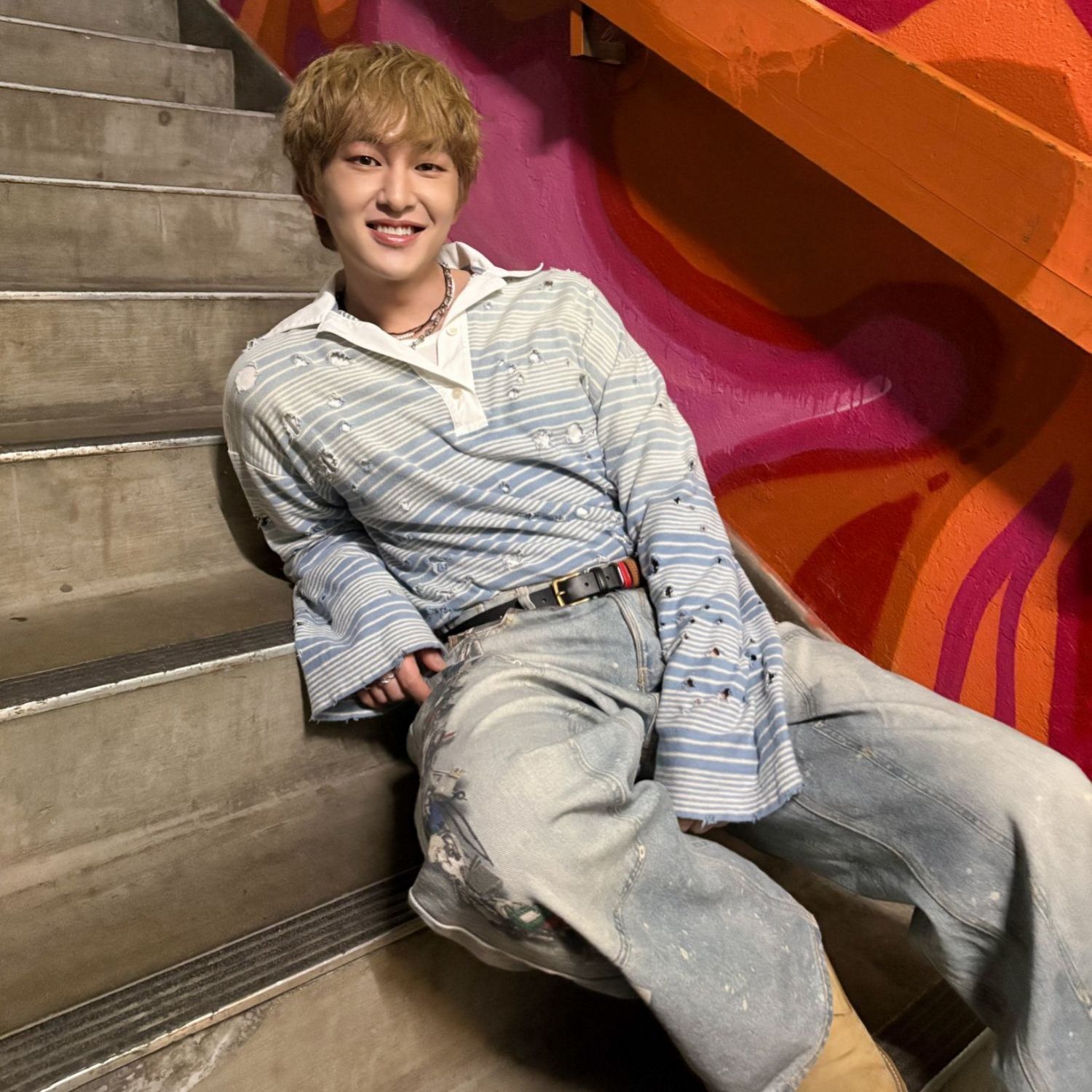 Behind-the-scenes cut of Onew (SHINee)