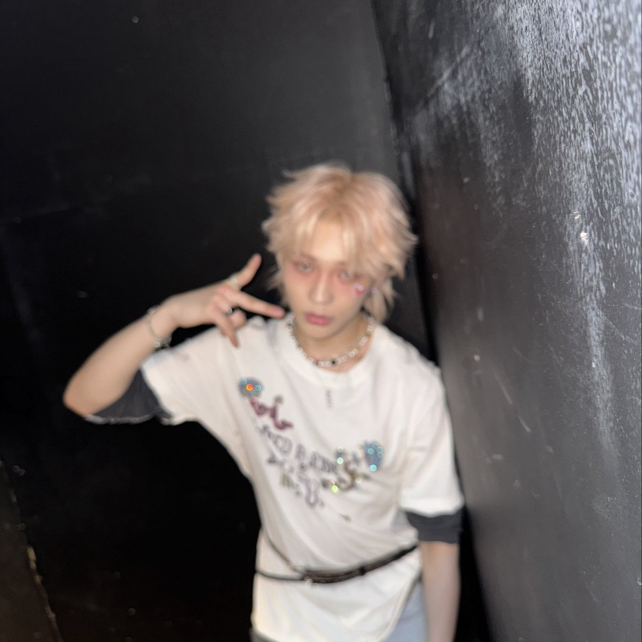 A moment captured by Junhyeok (TNX)'s fan