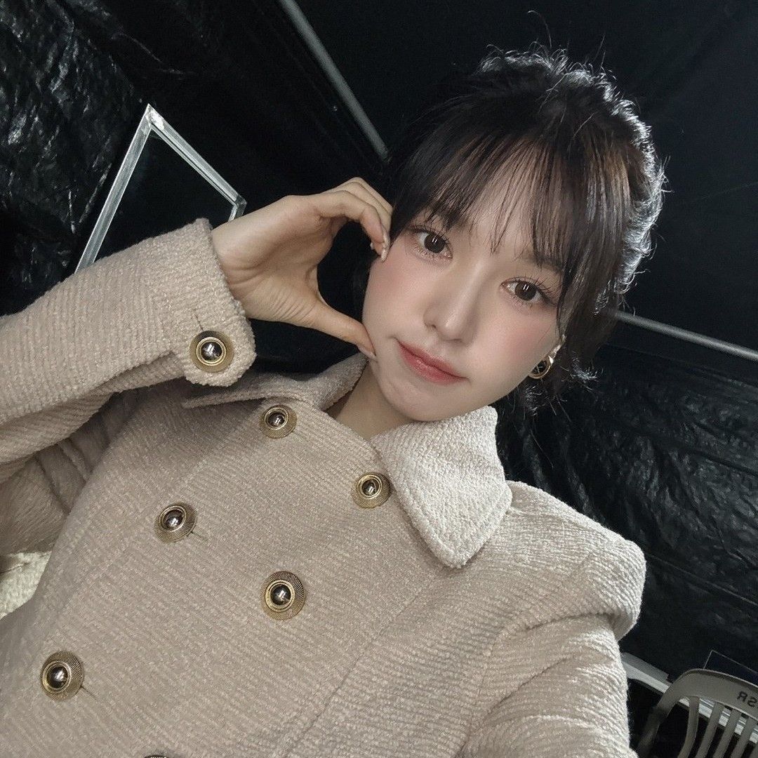 Behind-the-scenes cut of Wendy (Red Velvet)