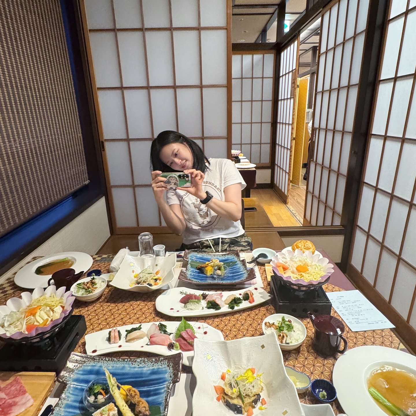 Behind-the-scenes cut of Jeongyeon (TWICE)