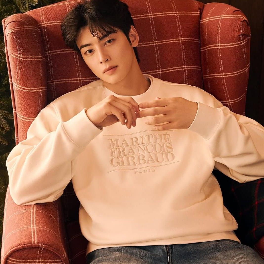 Recent activity shot of Eunwoo (ASTRO)