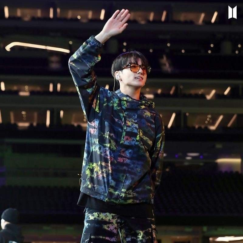 Latest photo of Jungkook (BTS)