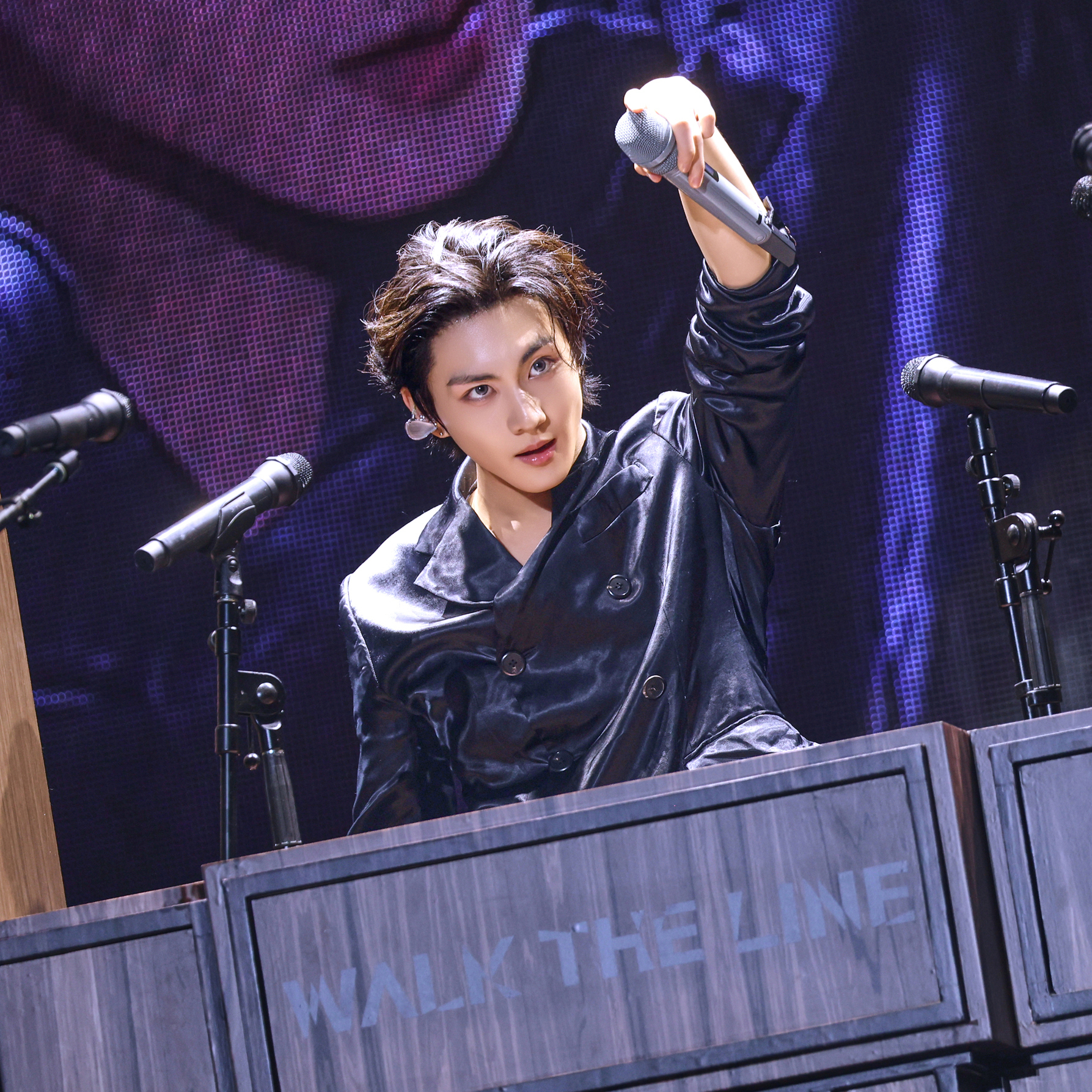 Latest photo of Jungwon (ENHYPEN)