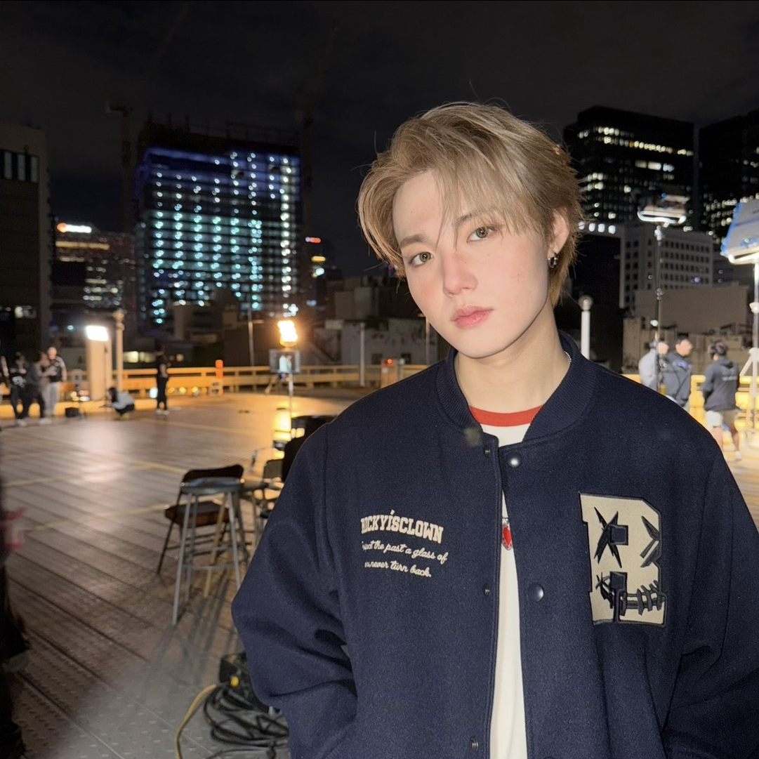 Recent activity shot of Doyoung (TREASURE)