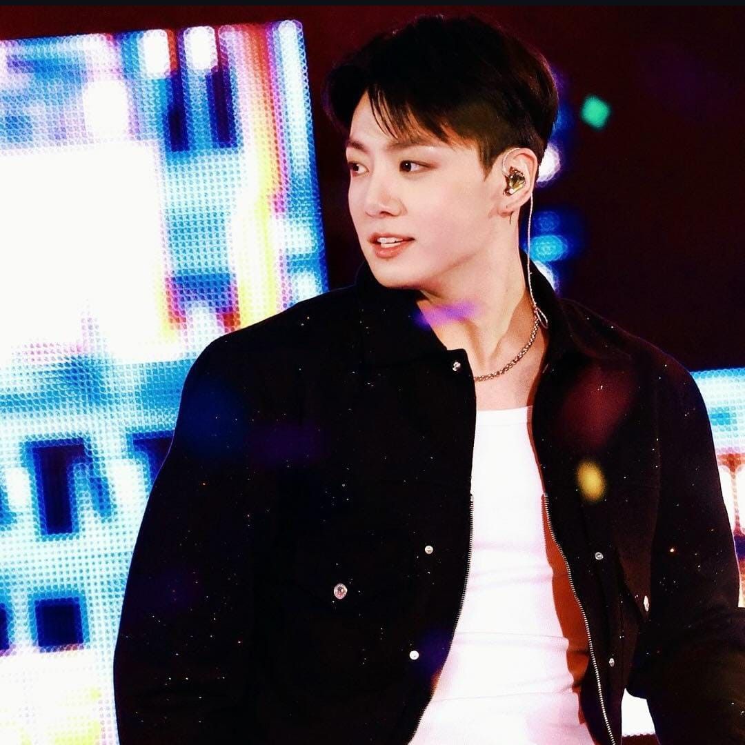 A moment captured by Jungkook (BTS)'s fan