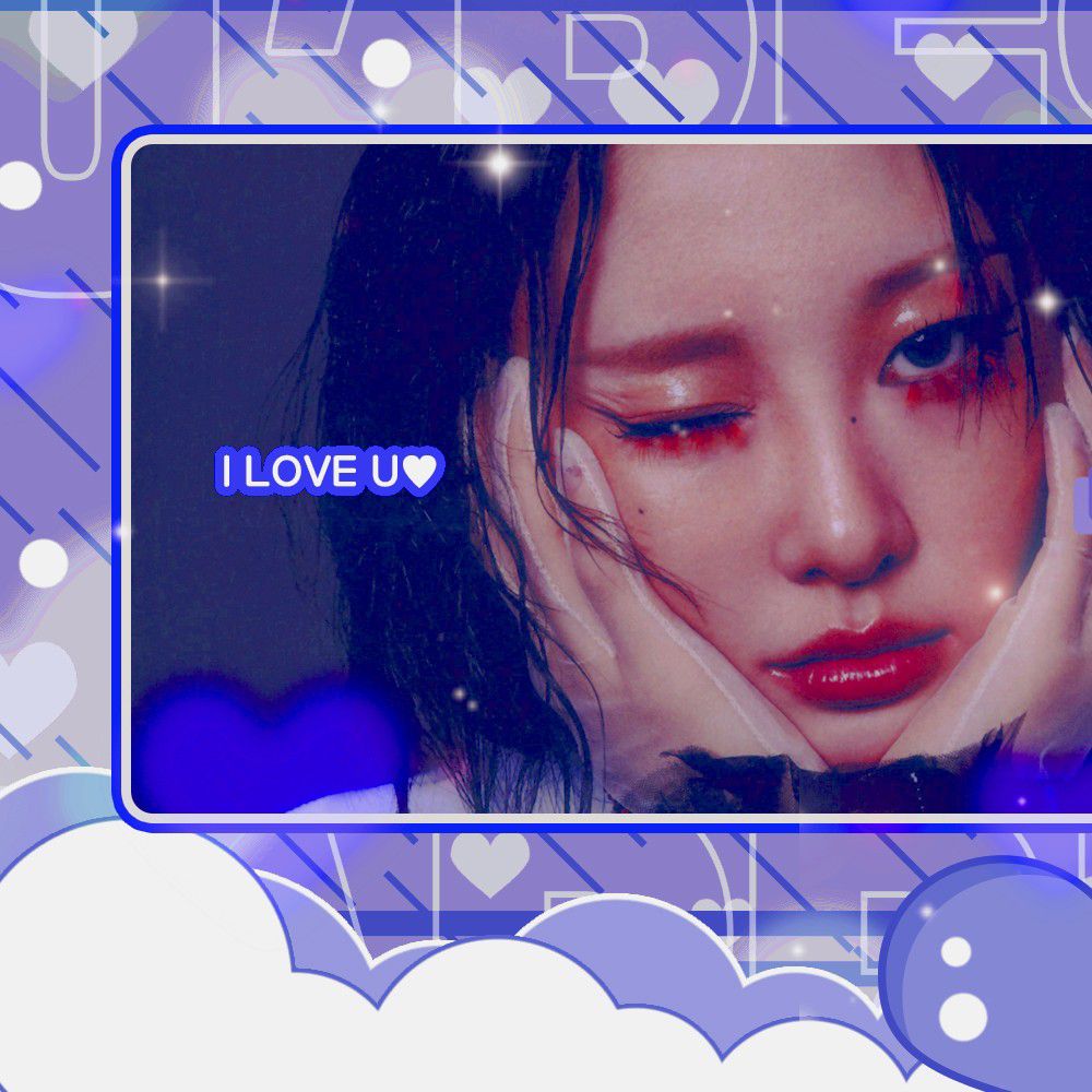 A moment captured by Yves's fan