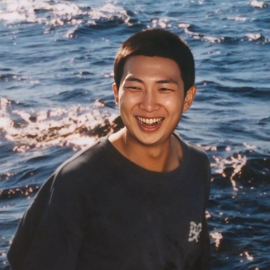 Behind-the-scenes cut of RM (BTS)