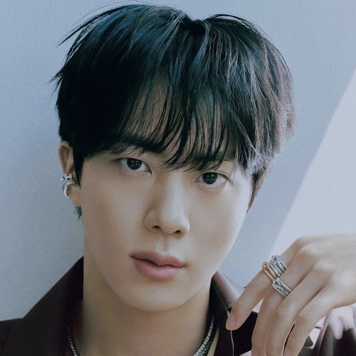 Foto terbaru Jin (BTS)