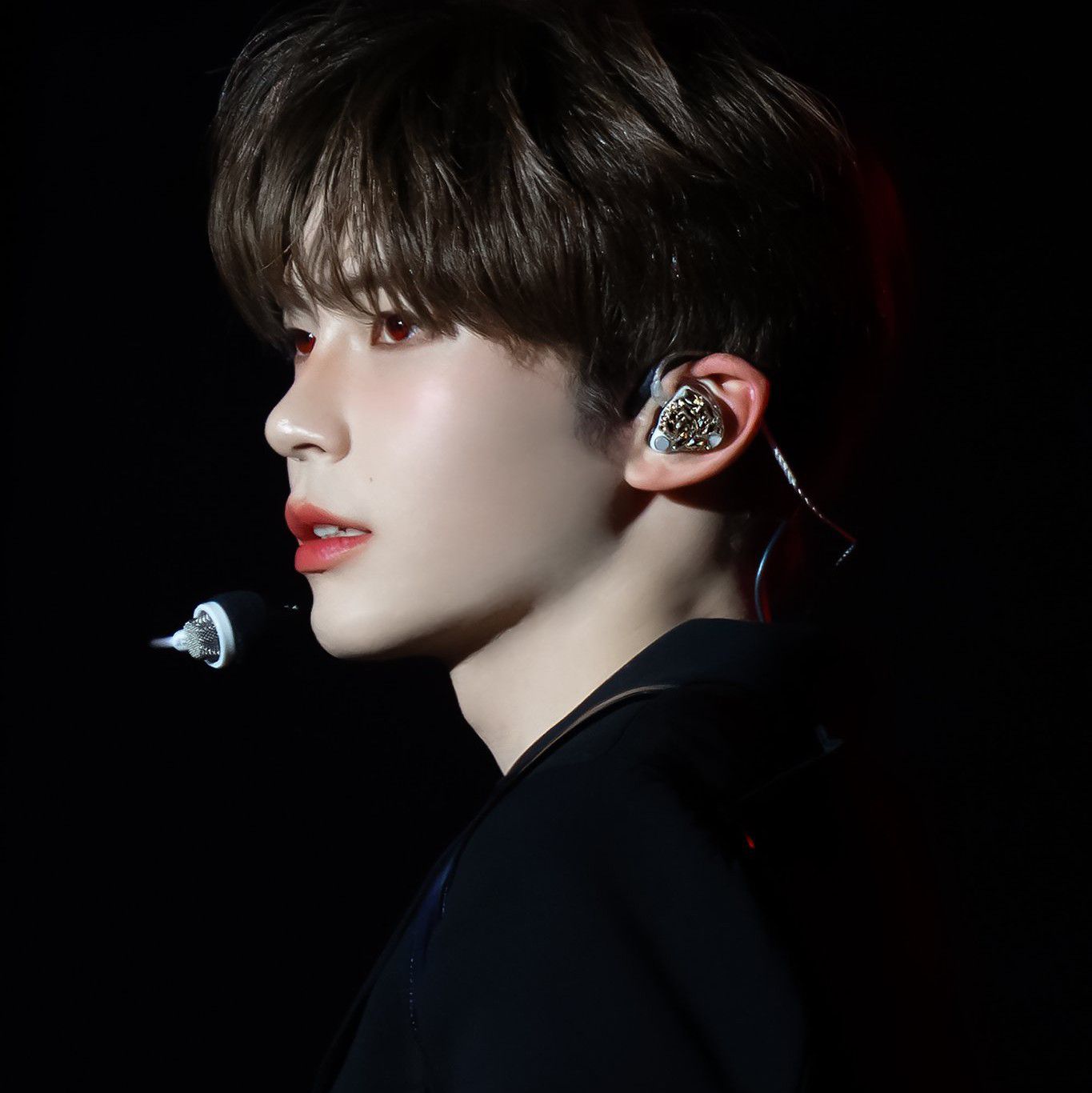 A moment captured by Sung Hanbin (ZEROBASEONE)'s fan