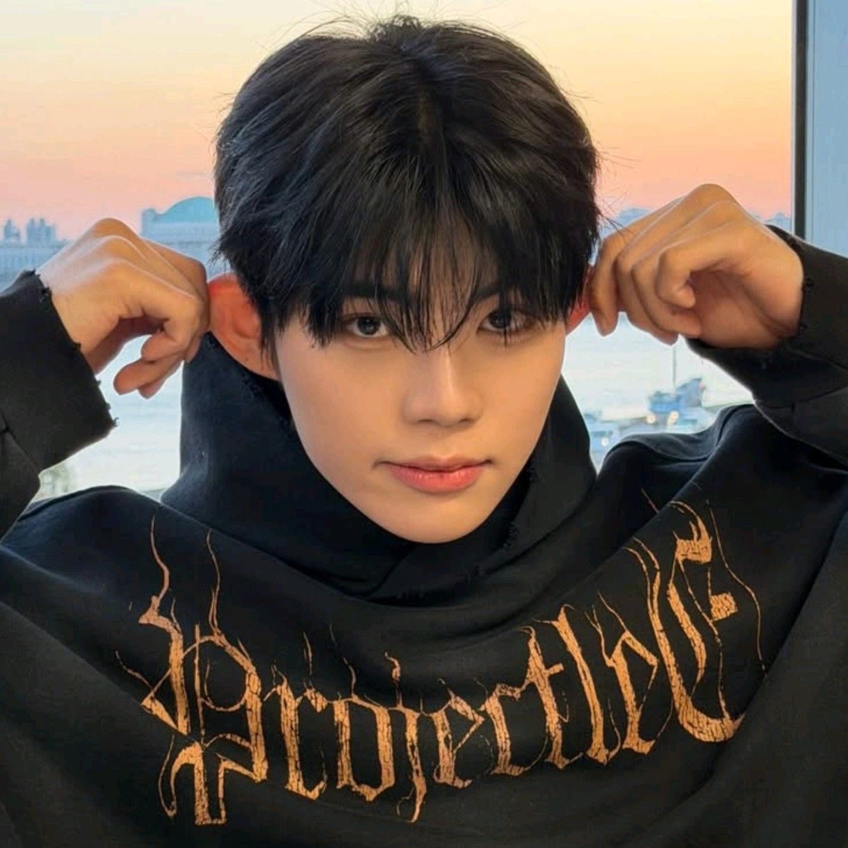 Latest photo of Park Gunwook (ZEROBASEONE)