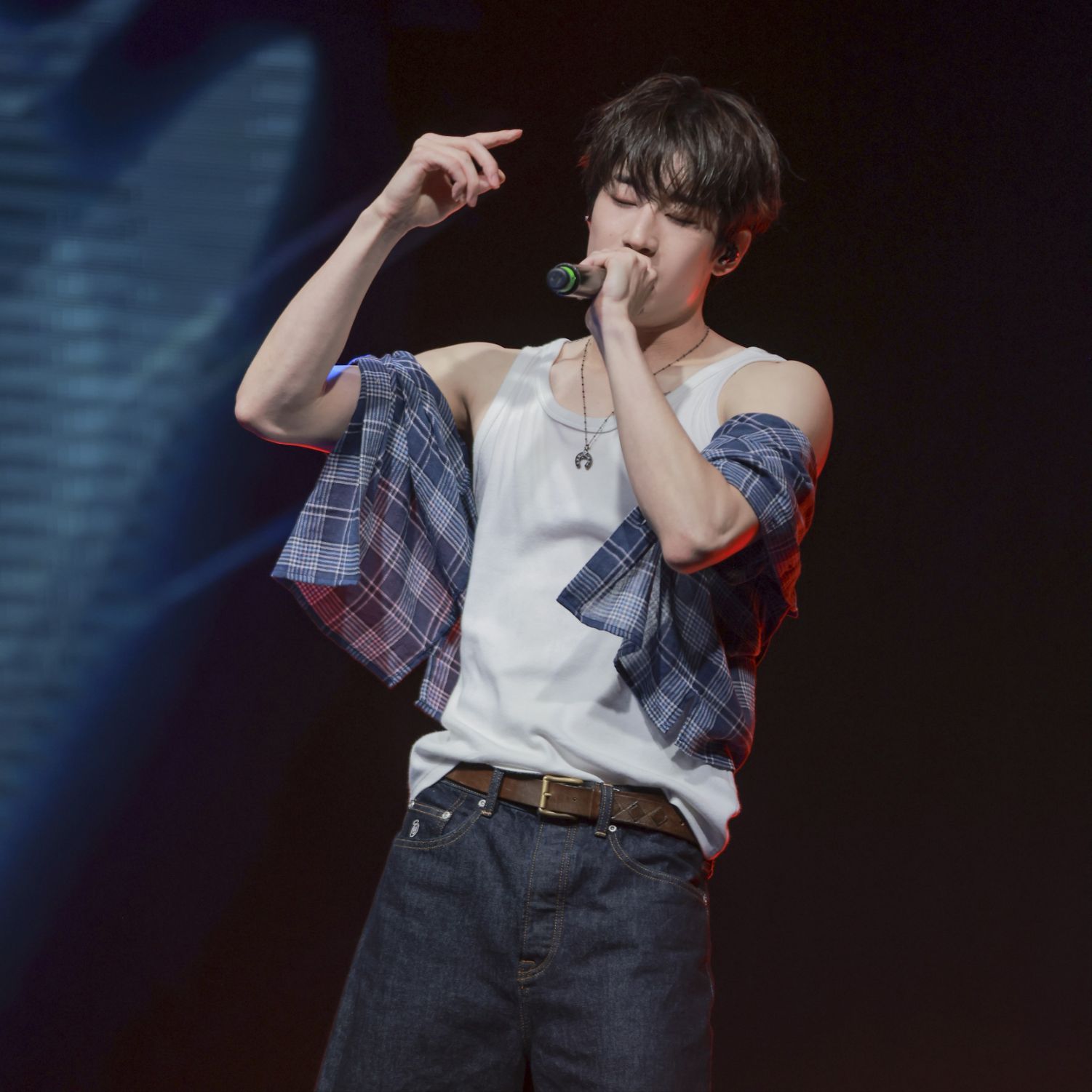 Behind-the-scenes cut of Han Seungwoo