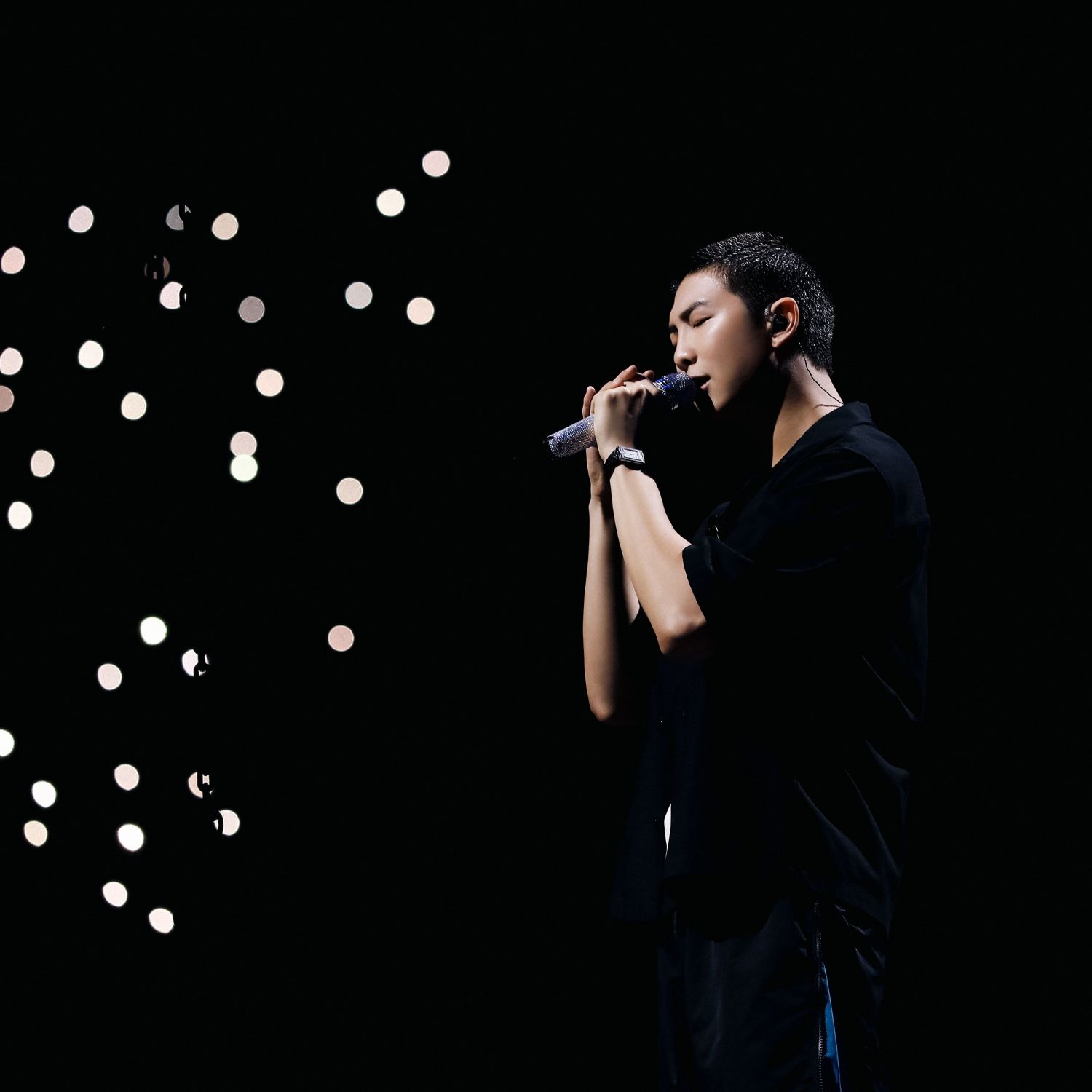 Behind-the-scenes cut of RM (BTS)