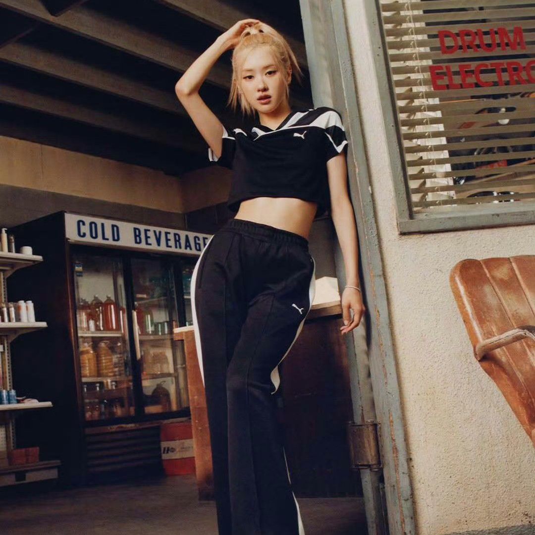 Recent activity shot of ROSÉ (BLACKPINK)