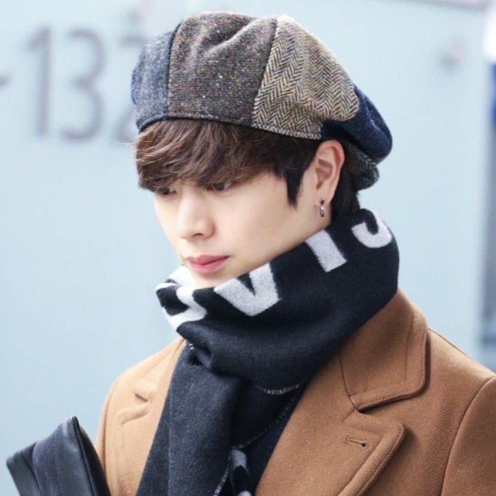 Latest photo of Yook Sungjae (BTOB)