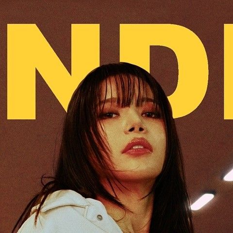 Recent activity shot of Solar (MAMAMOO)