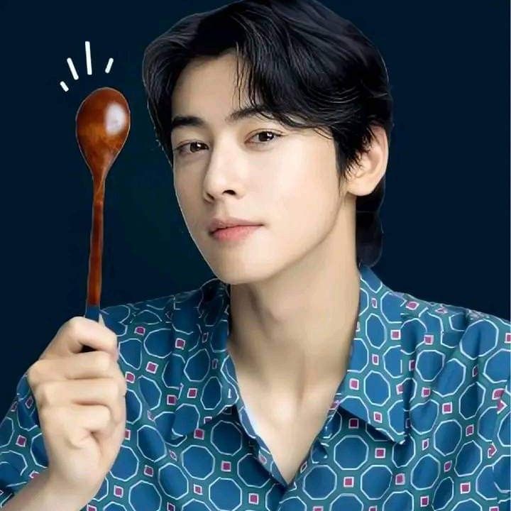 Latest photo of Eunwoo (ASTRO)