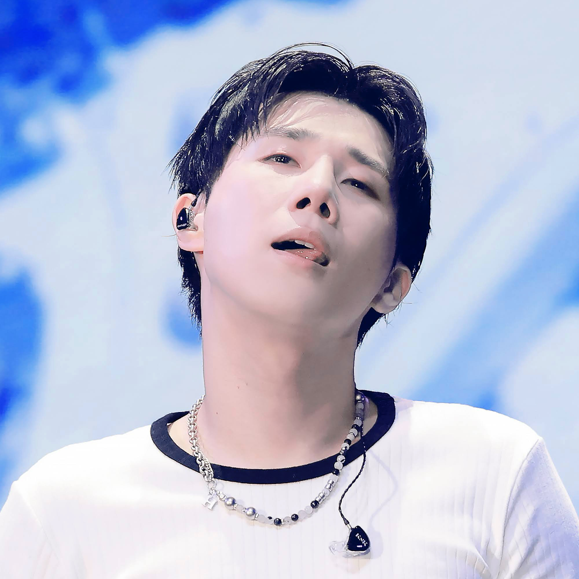 Latest photo of Sungkyu (INFINITE)