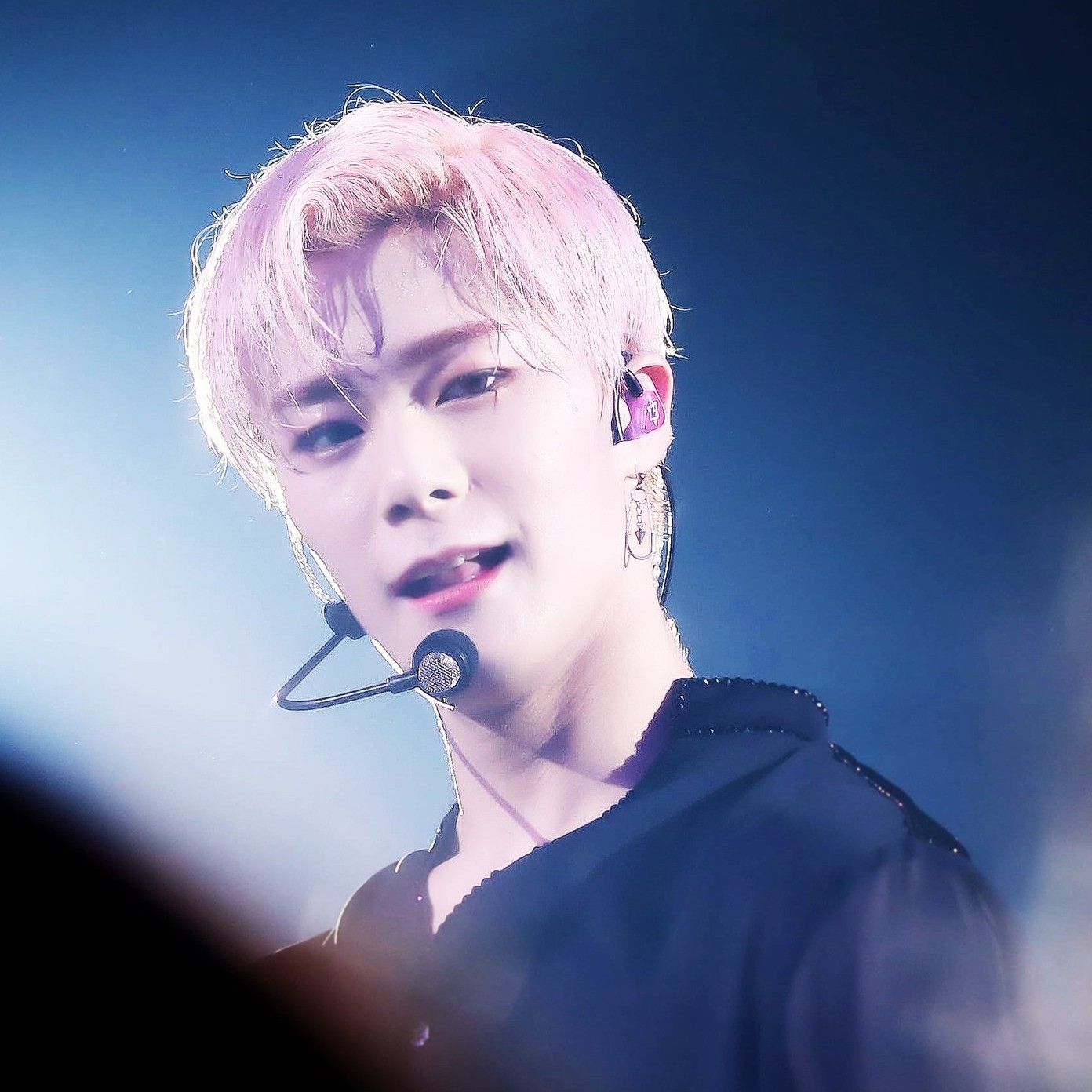 Momen yang diabadikan oleh penggemar Moonbin (ASTRO)