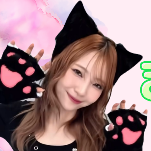 Latest photo of Mayuka (NiziU)