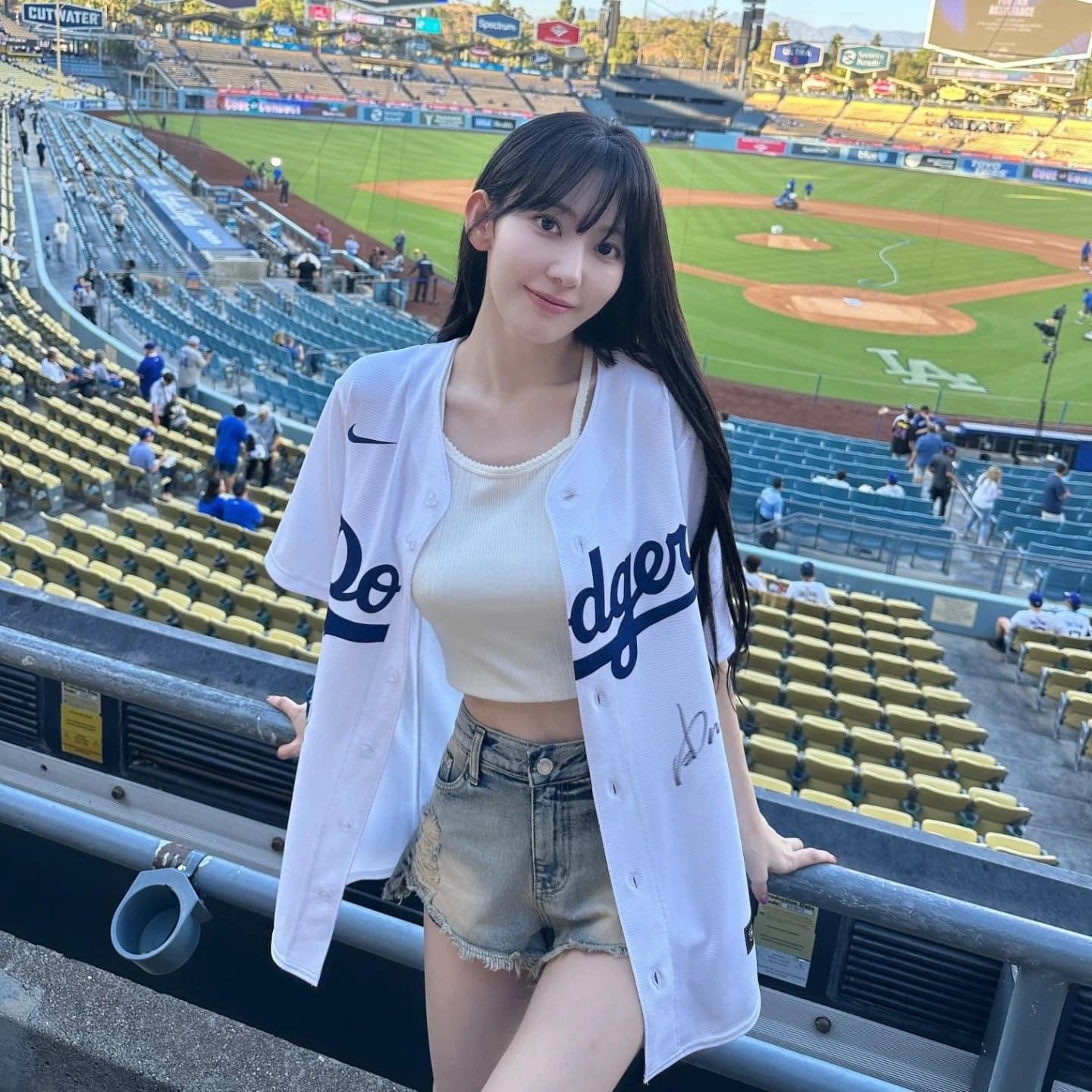 사쿠라 (르세라핌)의 최신 사진