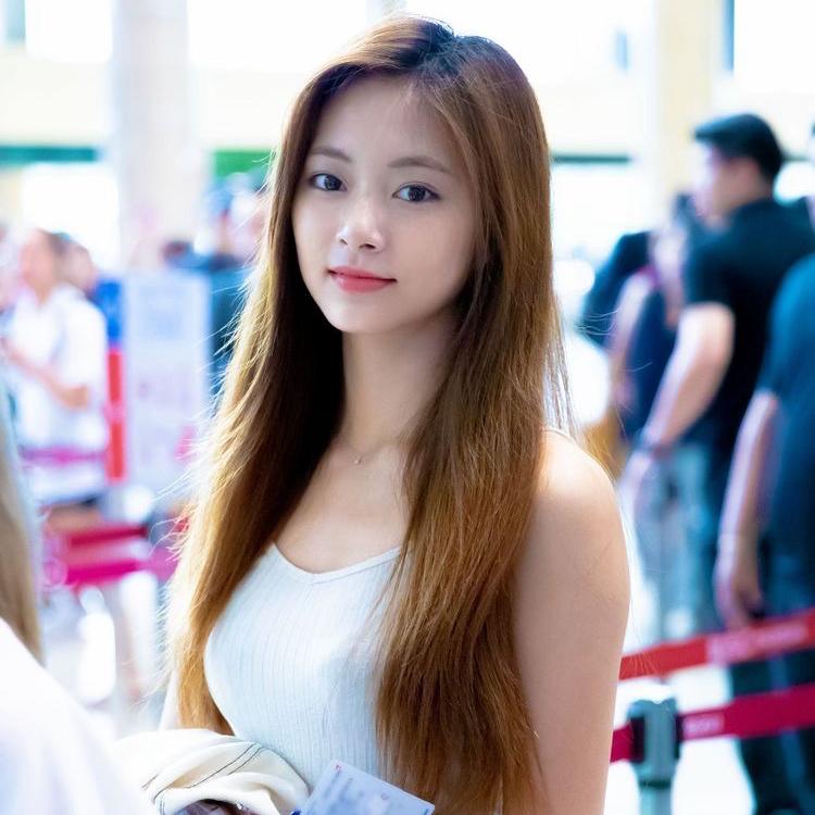 TWICE의 비하인드 컷