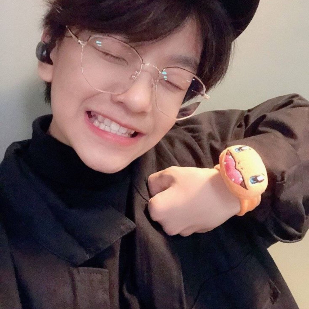 Recent activity shot of He Xinlong (BOY STORY)