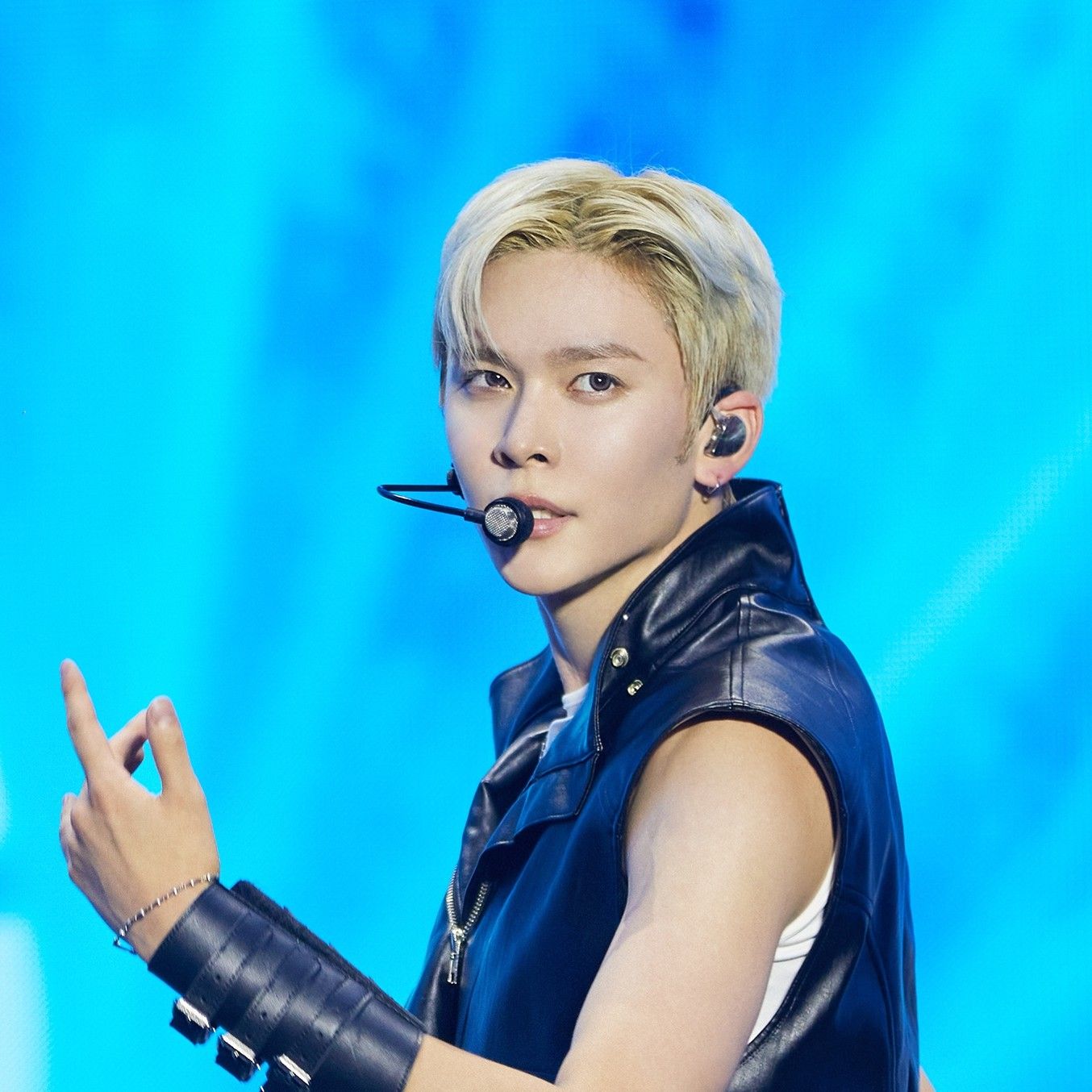 Recent activity shot of Eunseok (RIIZE)