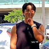 Behind-the-scenes cut of Hwang Chiyeol