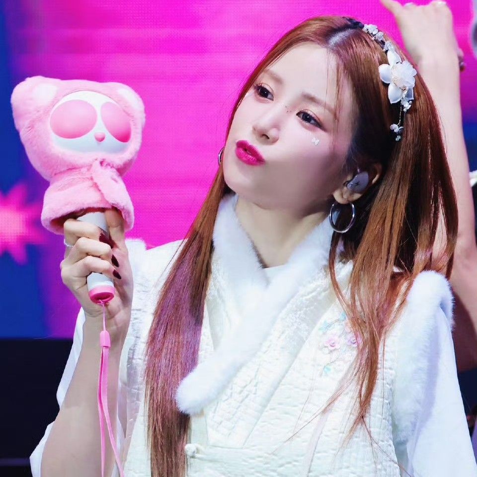 A moment captured by Park Chorong (Apink)'s fan