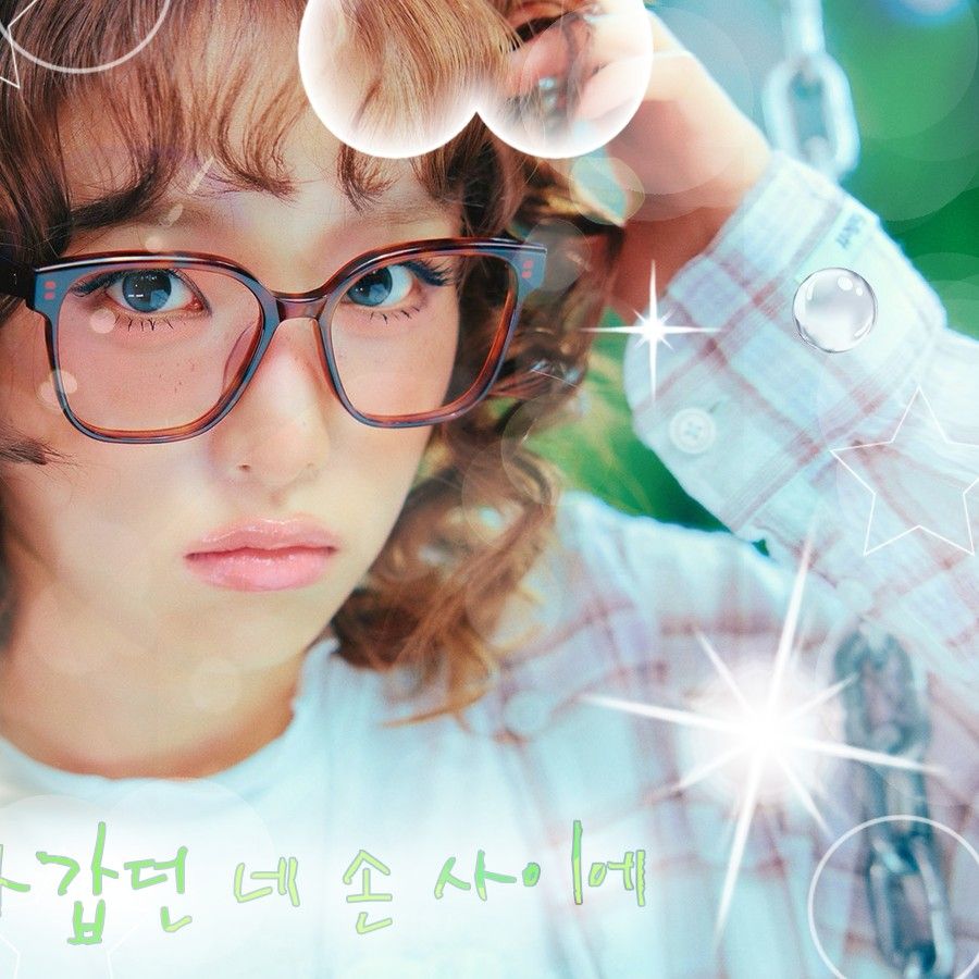 Behind-the-scenes cut of Choi Yena