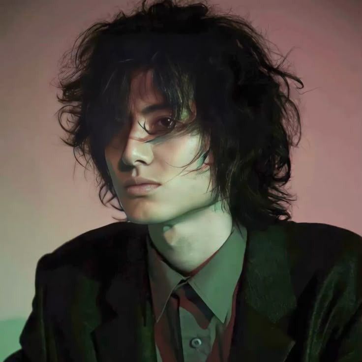 Recent activity shot of Fujii Kaze