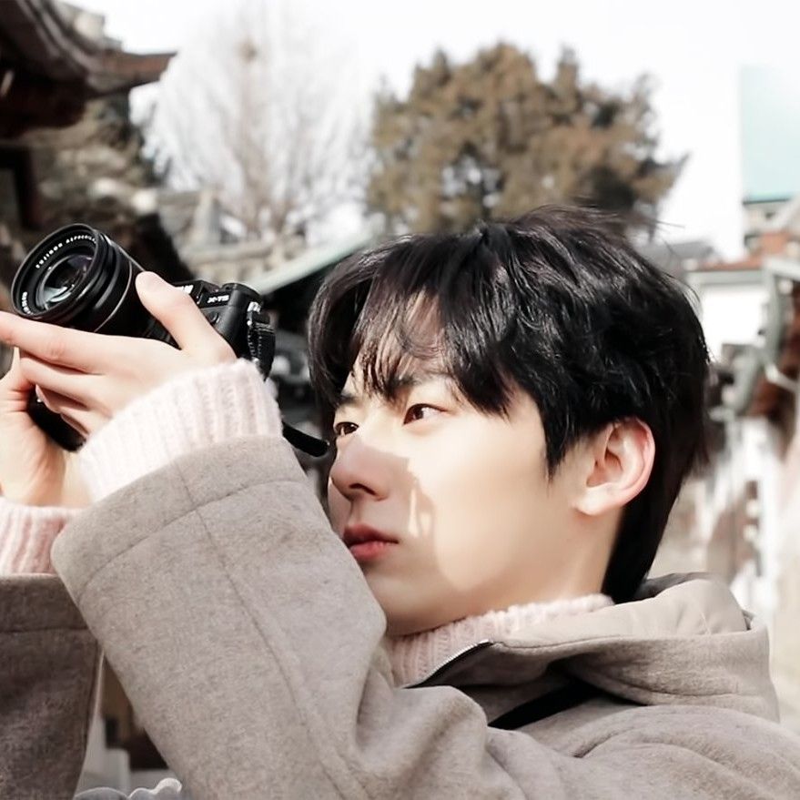Latest photo of Hwang Minhyun