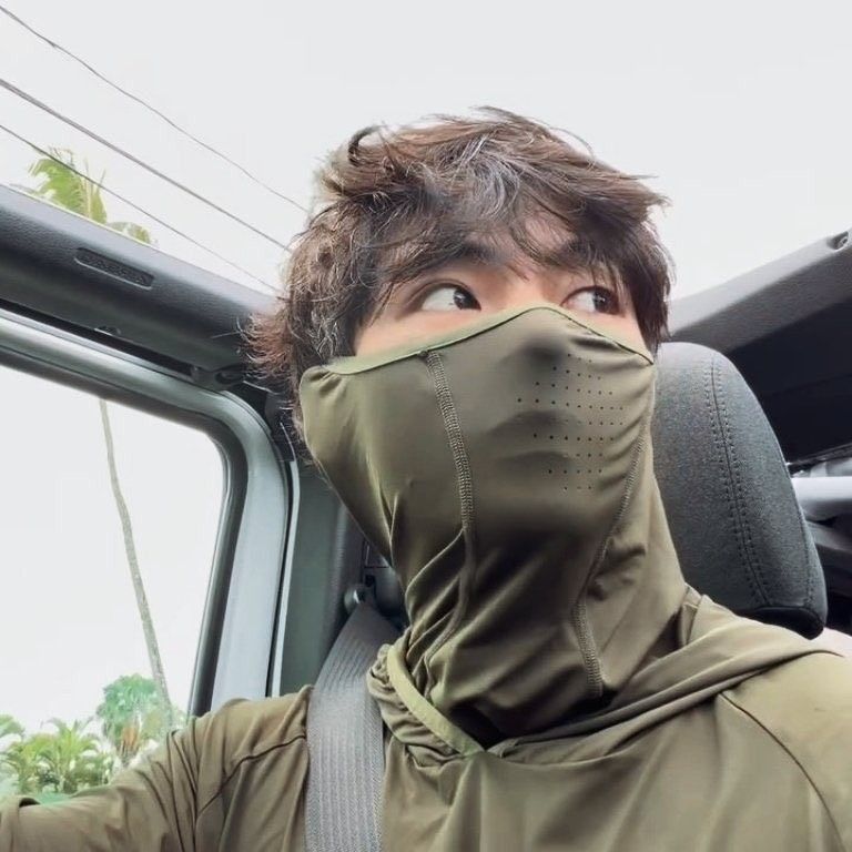 V (防彈少年團)的最新活動照片