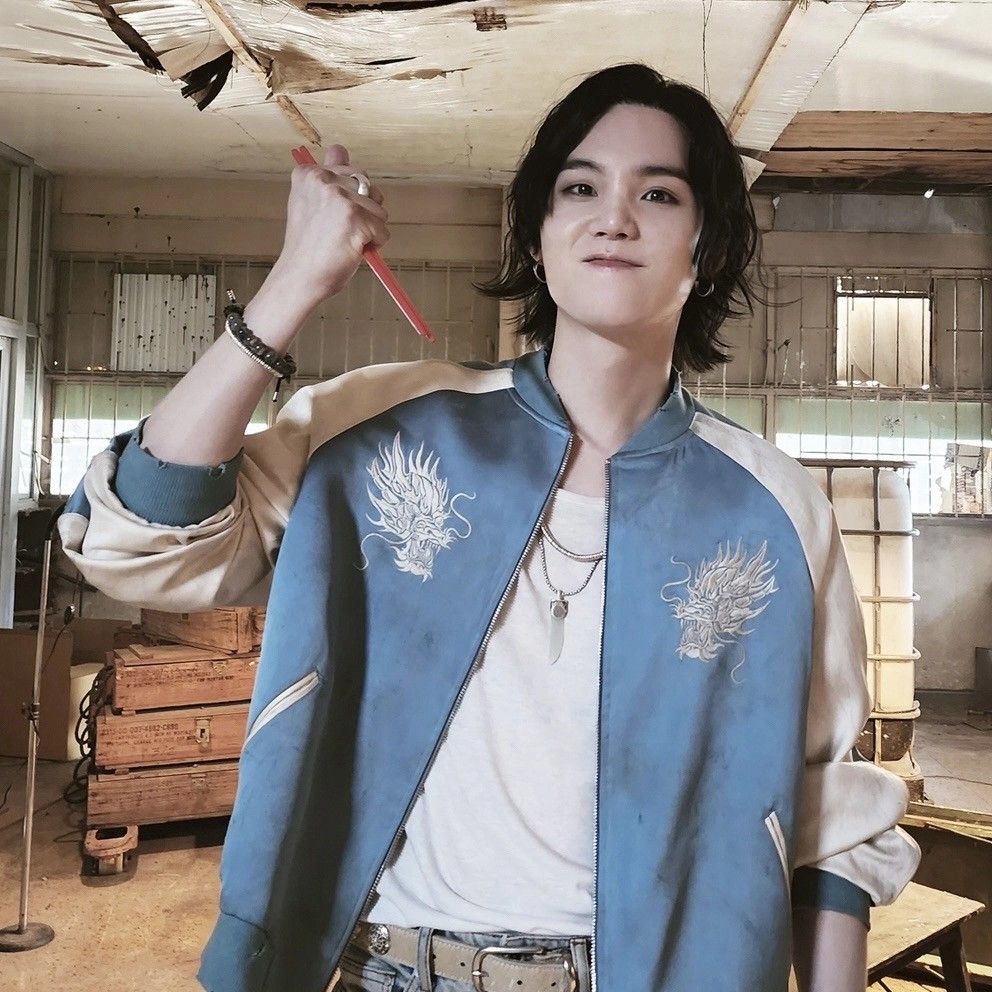 SUGA (防彈少年團)的幕後花絮