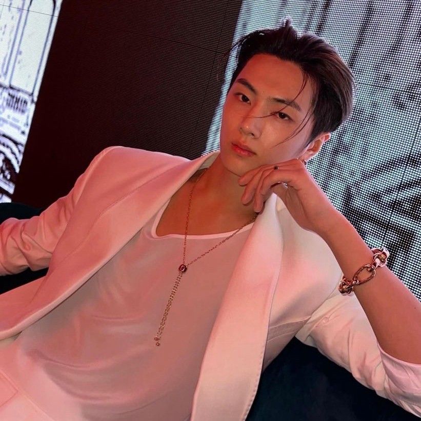 Latest photo of Jay (ENHYPEN)